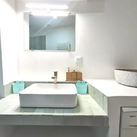 Golden - Equipe - Clim - Wifi - A Pied - Centre - Plages Apartment